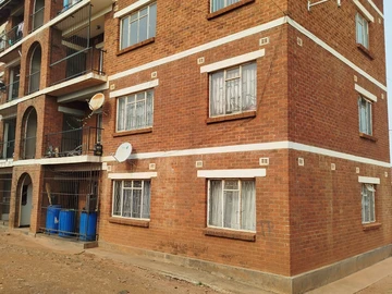 3 Bedroom Flat & Apartment