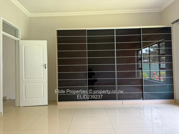 Greystone Park 3 bedroomed townhouse rent (Sole Mandate)