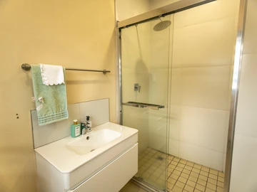 3 Bedroom Garden Flat