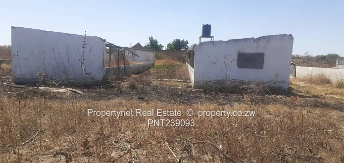 Plot in Harare, Near Mbizi Game Park