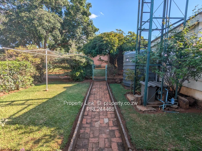 2-bed, 1-bath Garden Flat In Greystone Park
