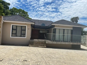 3 Bedroom Garden Flat