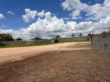 Commercial & Industrial Land