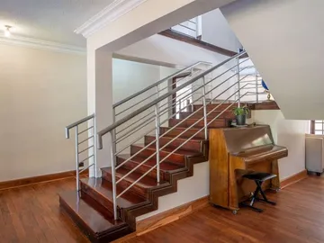 5 Bedroom Townhouse Complex