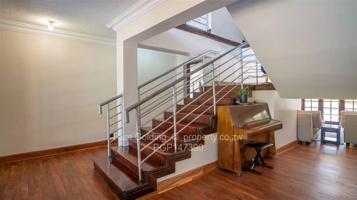 Stunning Executive Home In An Exclusive Complex