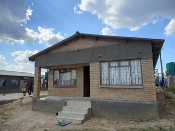 Gweru Nehosho 4-bedroom house for sale