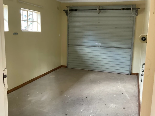 3 Bedroom Flat & Apartment