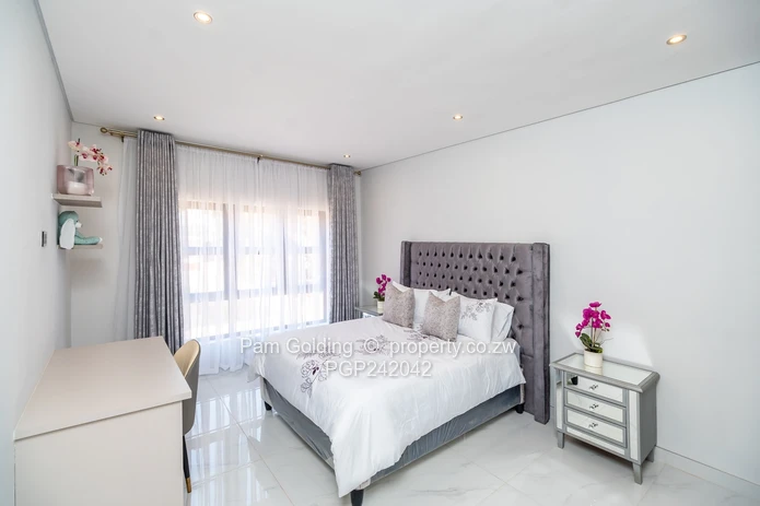 3 Bedroom Townhouse/Complex/Cluster for Sale in Mount Pleasant