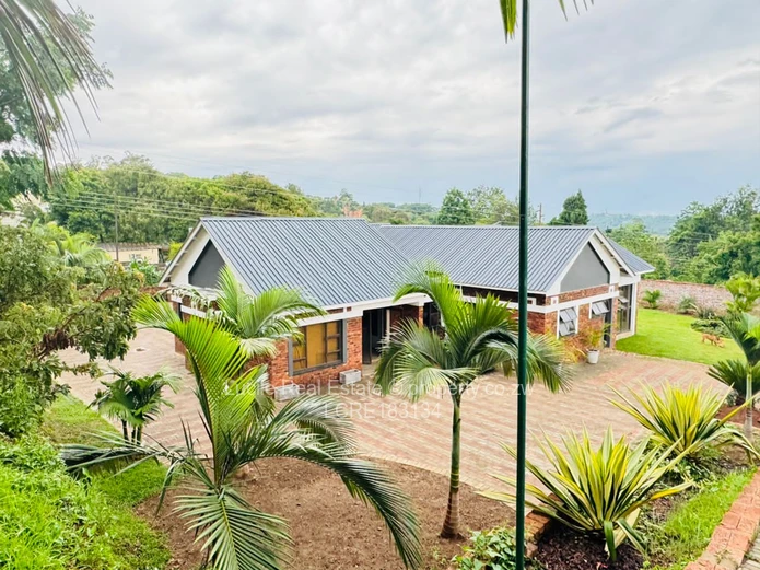 3 Bed Townhouse Complex for Rent in Greystone Park LCRE183134