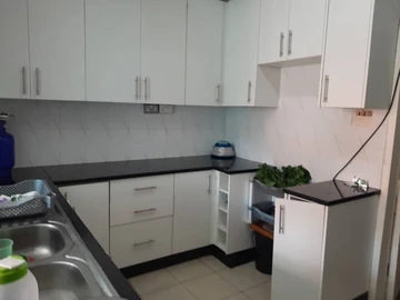 3 Bedroom Flat & Apartment