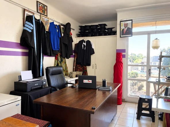 Flat & Apartment