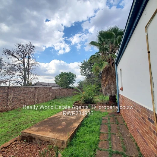 Property to Let – Avondale, Ridge Road, With Main-Road Frontage