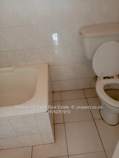 Neat 3 bedroomed house to let  (Sole Mandate)