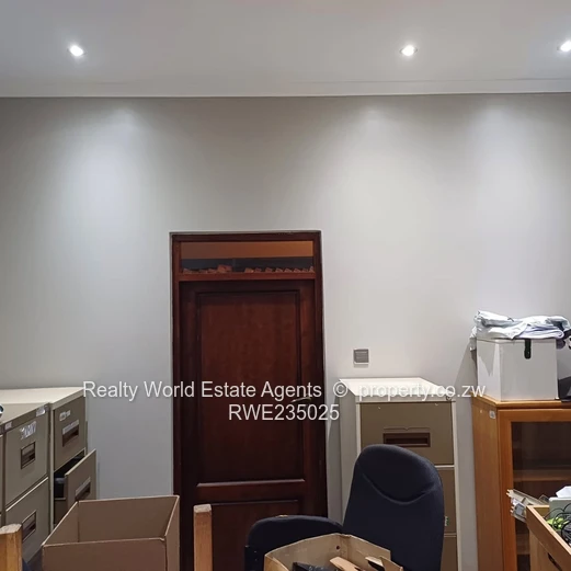 Prime Avondale Commercial Property To Let