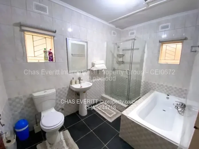 Modern 2 Bed Cottage To Let in Helensvale 33