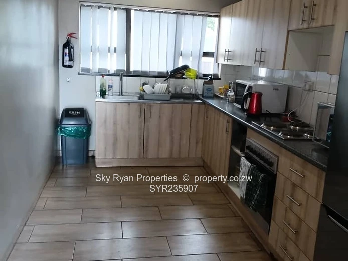 Avondale West Commercial Property To Let