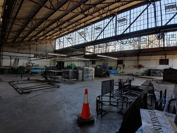 Warehouse & Factory