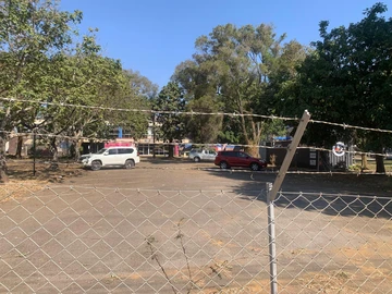 Commercial & Industrial Land