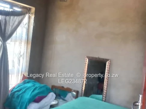 Sandton Phase 2 Corner Stand with Cottage .