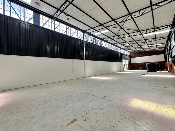 Warehouse & Factory