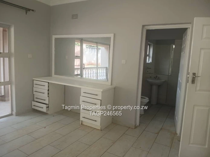 Luxurious 4 Bedroomed Home To Let (Sole Mandate)