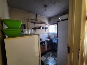 2 Bedroom Flat & Apartment