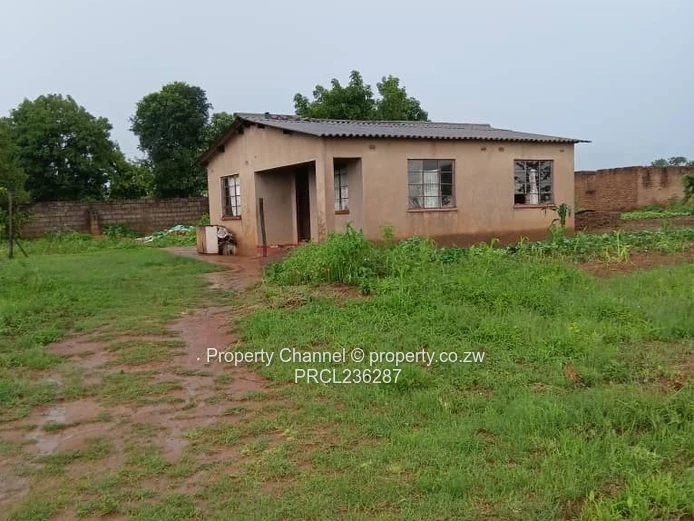 Rusape Mabvazuva St Cathrine's  House For Sale