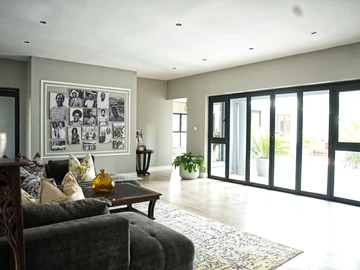 5 Bedroom House