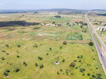 Commercial & Industrial Land