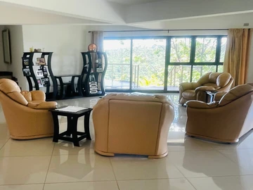 7 Bedroom House