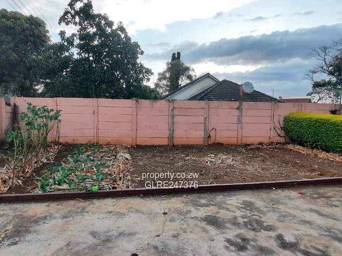 Haig Park 3-Bed House on 1,163m² with Borehole