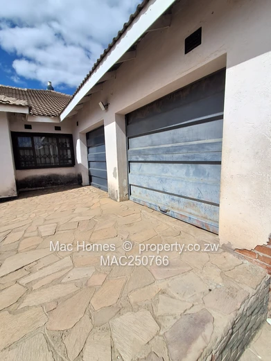 4 bedroom house to let in goodhope