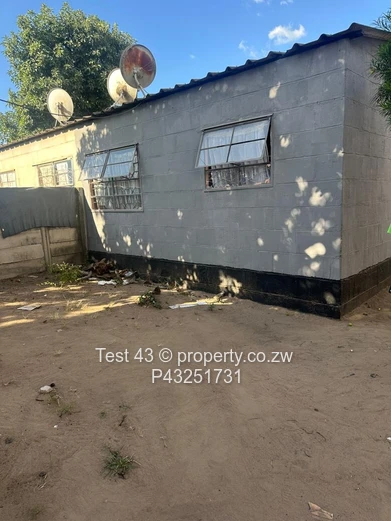 Chitungwiza 2-Bed Home on 200m² Plot — For Sale
