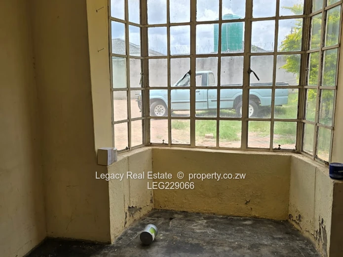 Zimrepark Cottage To Let