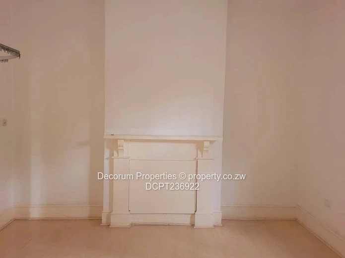 Avenues 4-bed with Borehole, Solar & Secure Garden