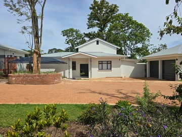 4 Bedroom Townhouse Complex