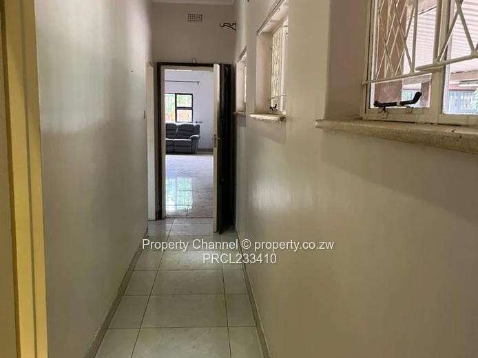 Spacious and Elegant Family Home in Leafy Chisipite Suburb