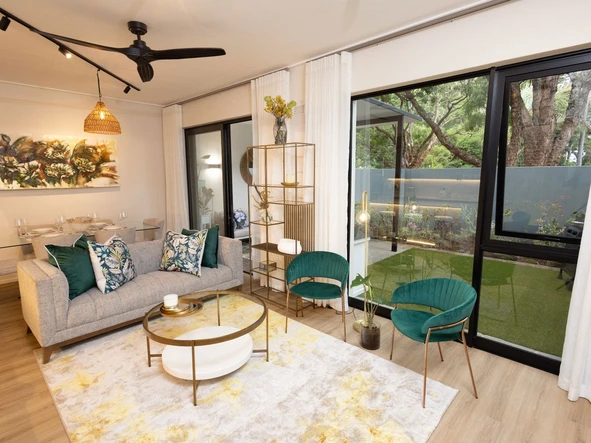 3 Bedroom Flat & Apartment