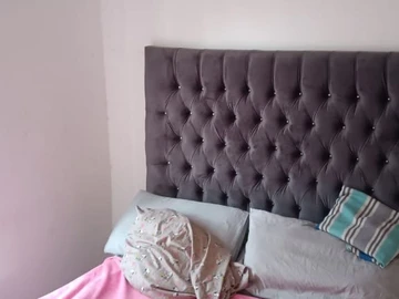 2 Bedroom Flat & Apartment