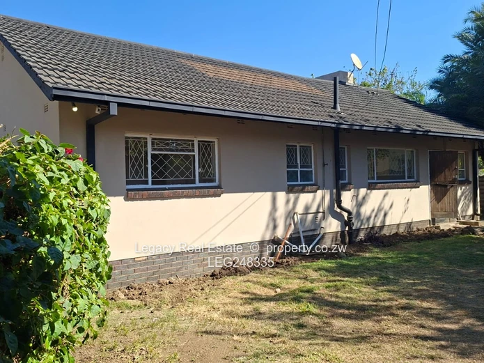 Prime Sunridge Property Along Harare Drive With Cottage Accommodation (Sole Mandate)