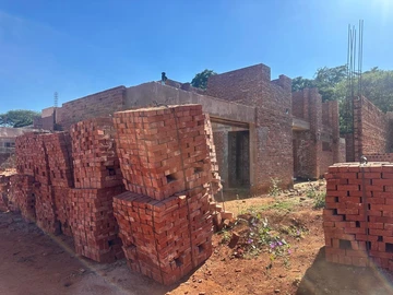 4 Bedroom Flat & Apartment
