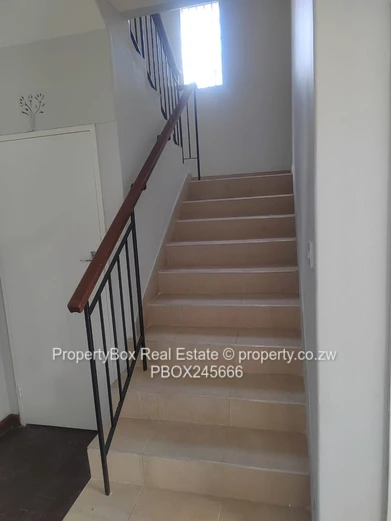 Duplex flat at PeterHall for rent available 1 May 2026!