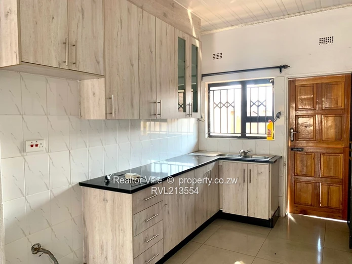 Tynwald 2-Bed Garden Flat for Rent (Sole Mandate)