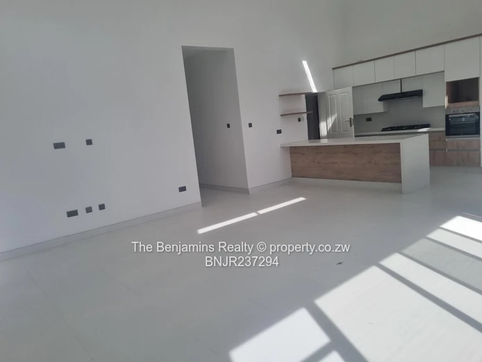 Four Bedroom Townhouse In Mount Pleasant