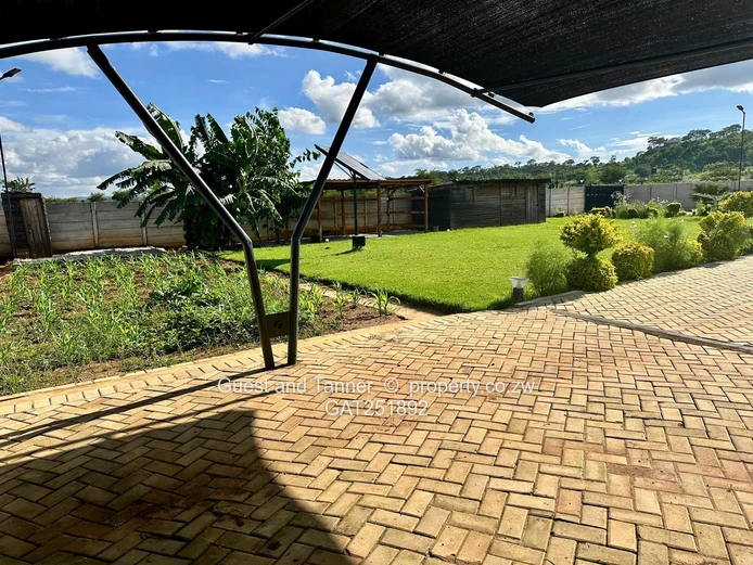Beautiful 3-Bedroom Family Home For Sale- Crowhill