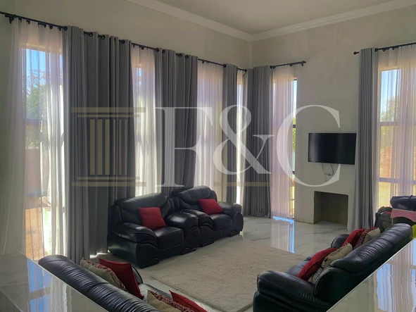 6 Bedroom House