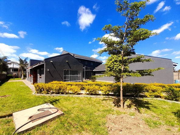 5 Bedroom House