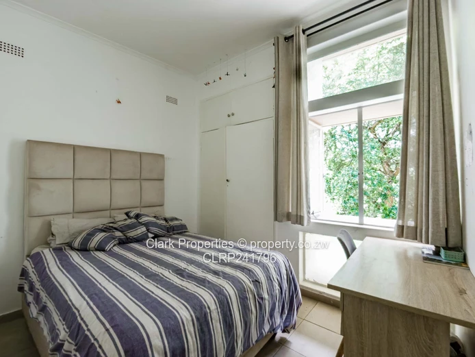 4 Bed House In Greystone Park With Good Size Land