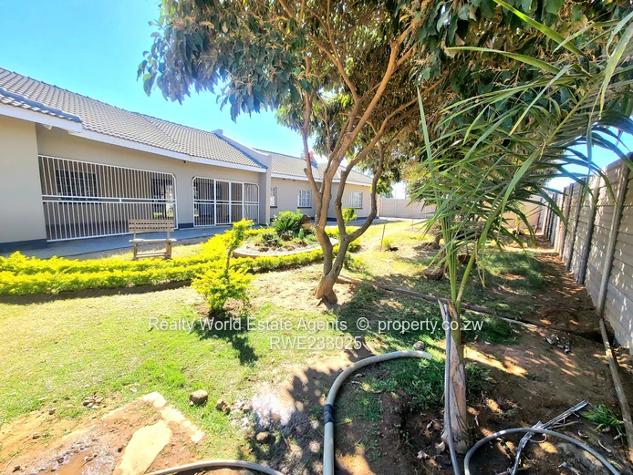 For Sale: Exceptional 7-Bedroom Home with Agribusiness Potential – Ziko, Chitungwiza