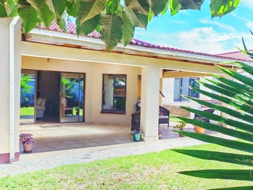 4 Bedroom Flat & Apartment